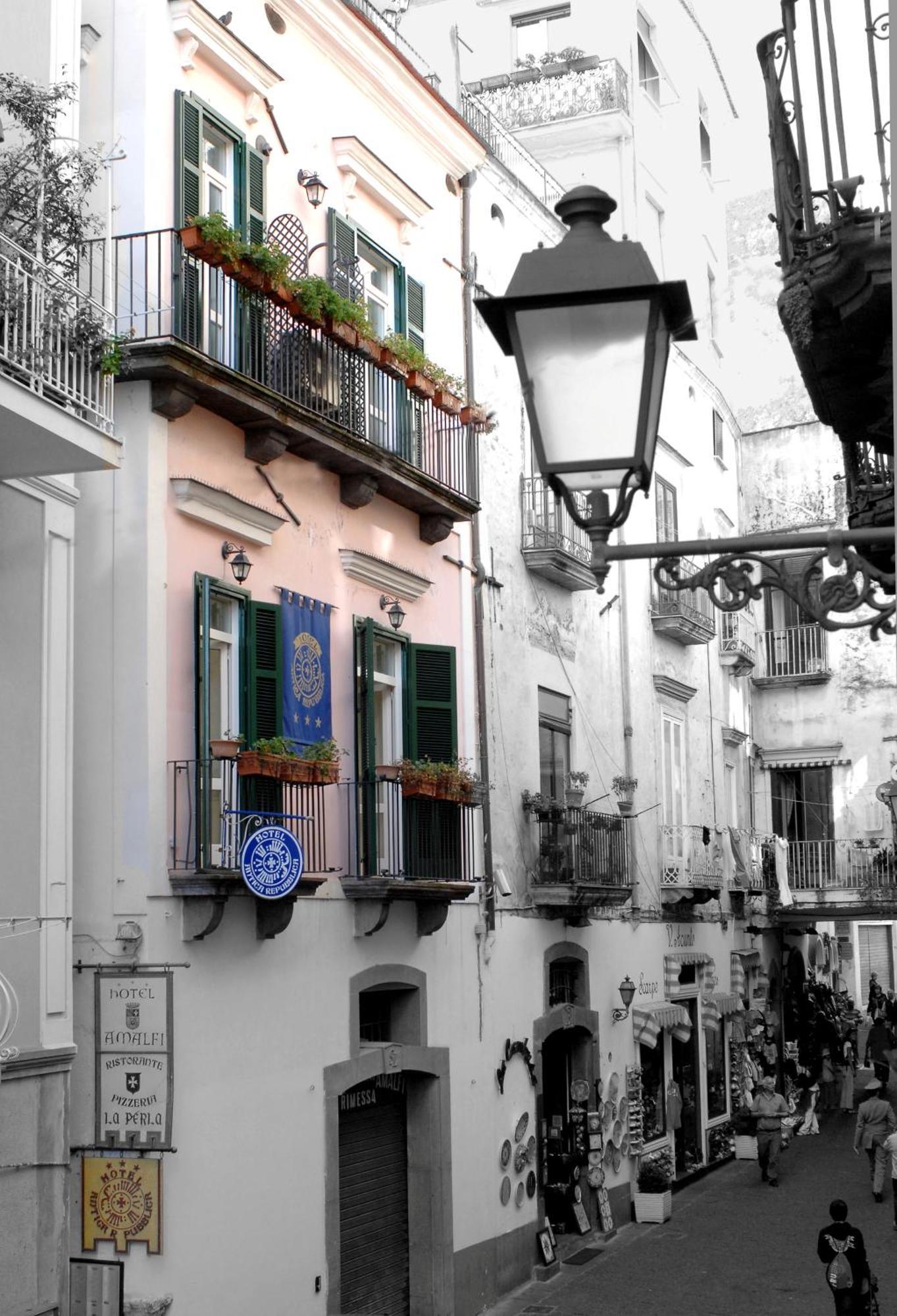 Aparthotel Antica Repubblica In Amalfi Center At 100Mt From The Sea Kültér fotó