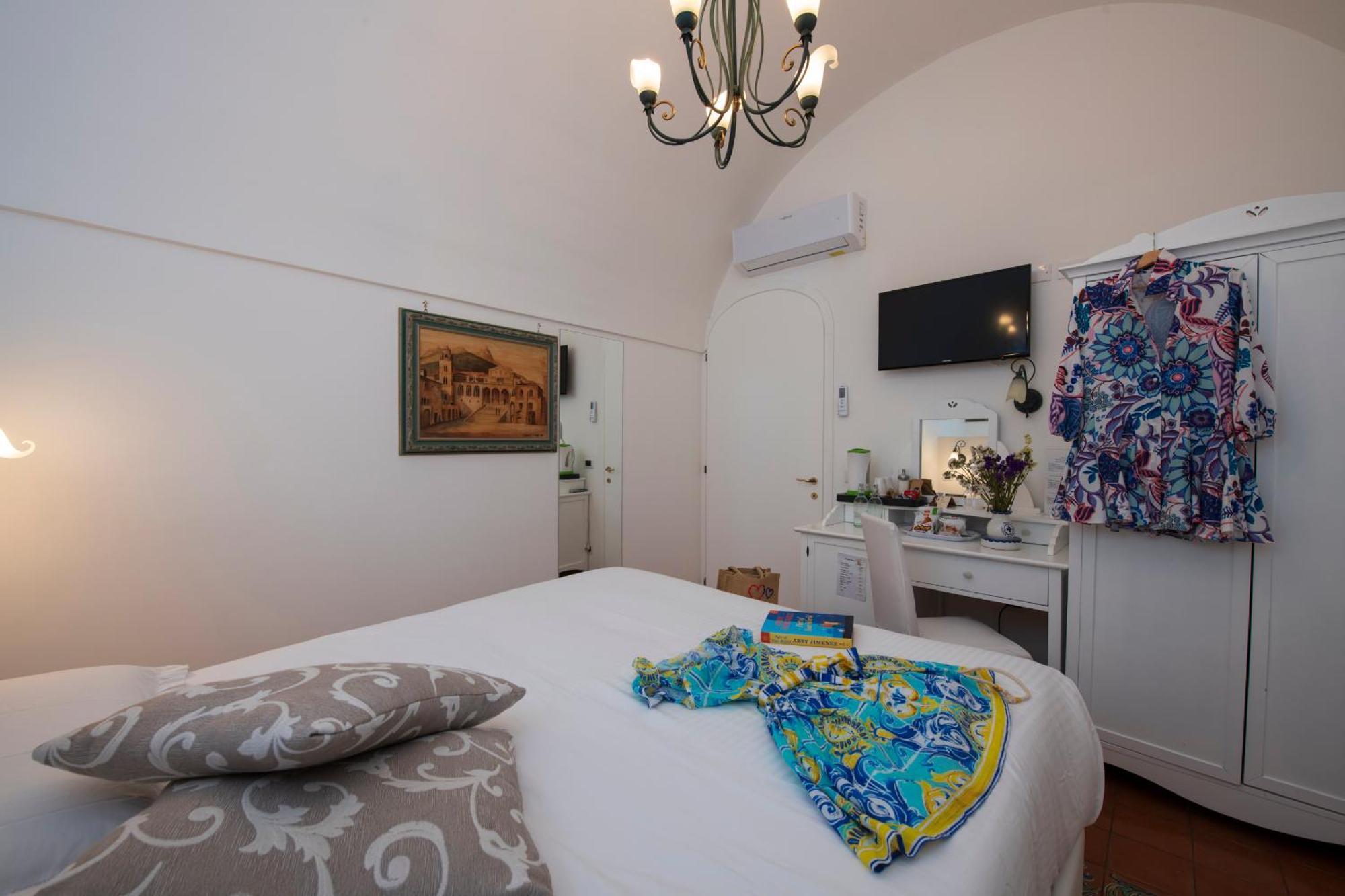 Aparthotel Antica Repubblica In Amalfi Center At 100Mt From The Sea Kültér fotó