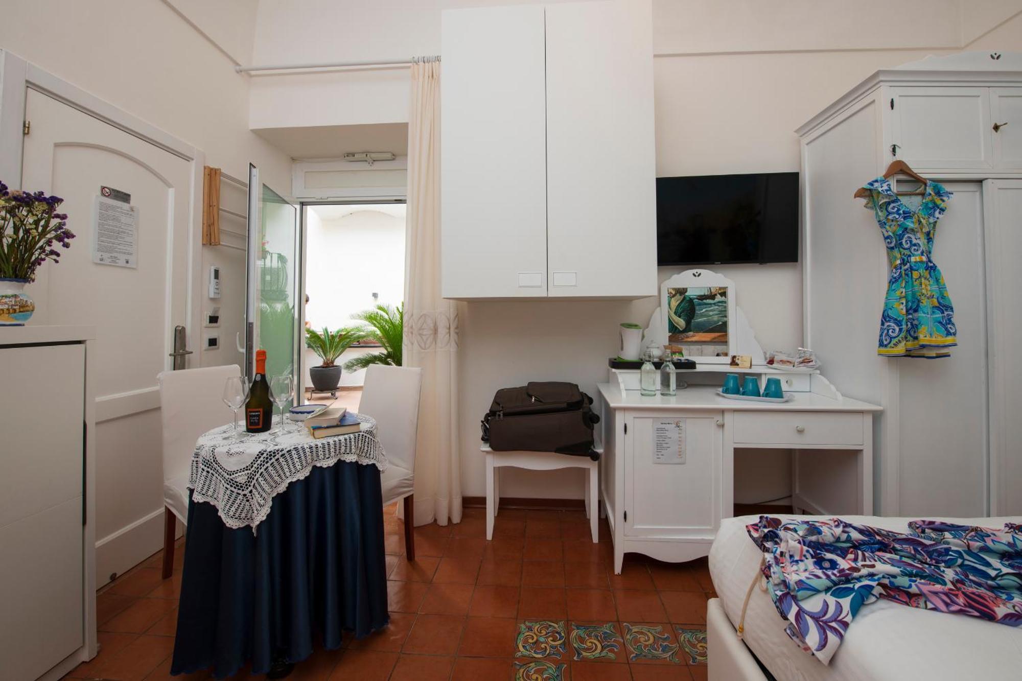 Aparthotel Antica Repubblica In Amalfi Center At 100Mt From The Sea Kültér fotó